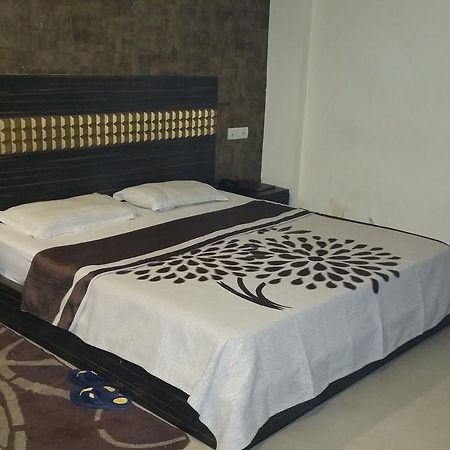Hotel 9Th Planet Thānesar Екстериор снимка
